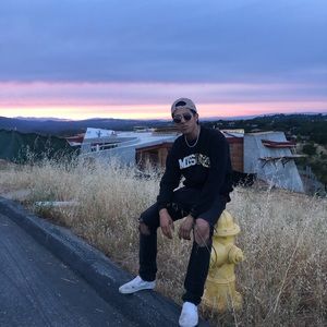 Meet your Posher, Christopher